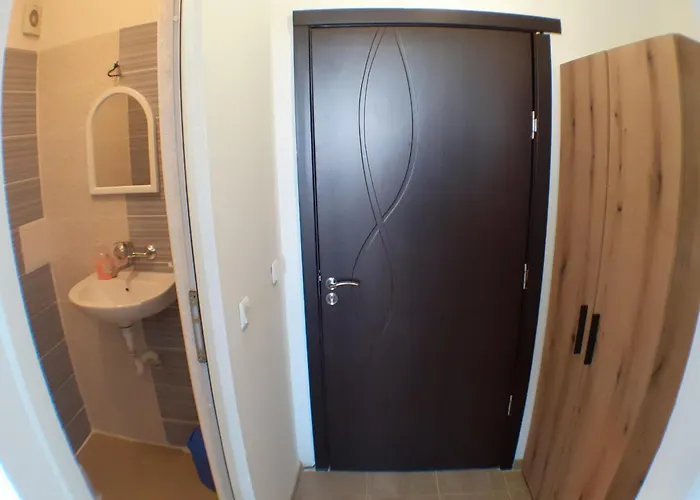 Нощувка със закуска (B & B) Sunshine Byala