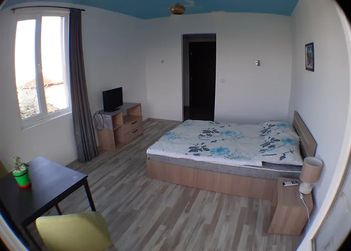 Sunshine Byala Нощувка със закуска (B & B) *