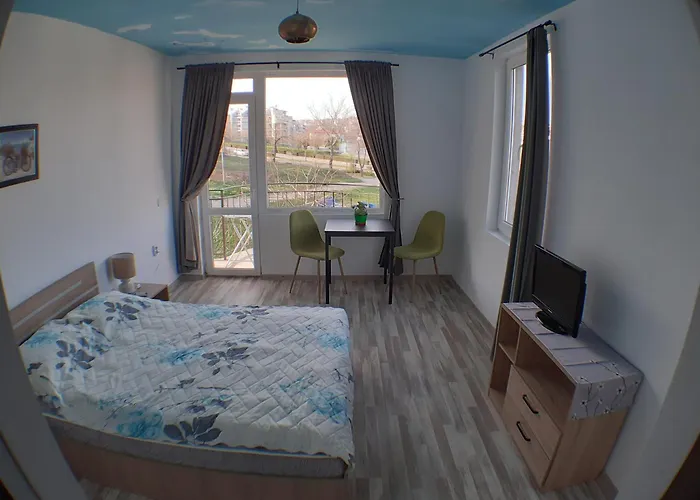 Sunshine Byala Нощувка със закуска (B & B)